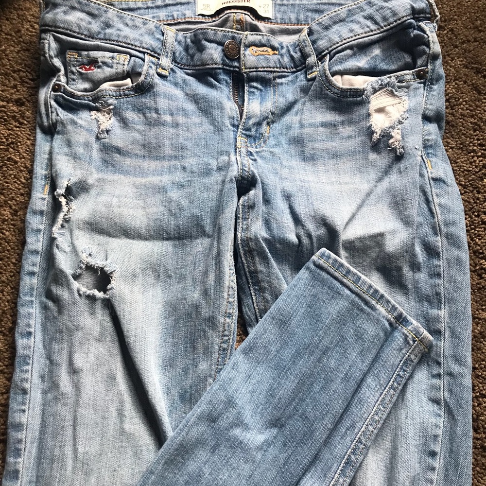 Distressed low rise Hollister jeans
